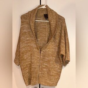 2b bebe Short Sleeve Zip Cardigan Sweater. Size M